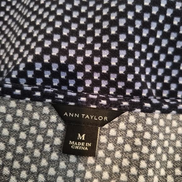 Ann Taylor Faux Wrap Top Geometric Stretch Surplice - Picture 8 of 8